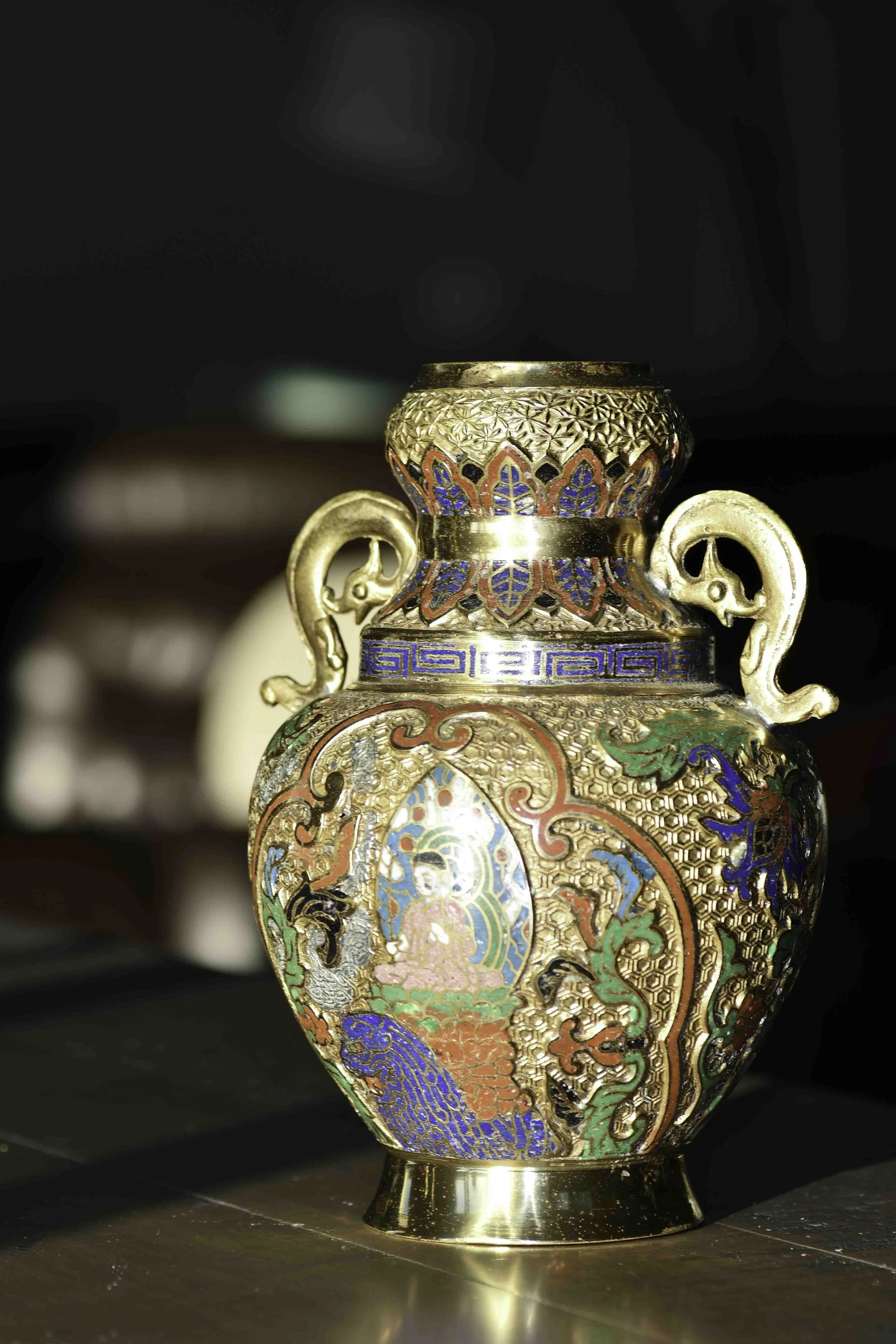 A vintage Japanese Satsuma vase for collectors or home